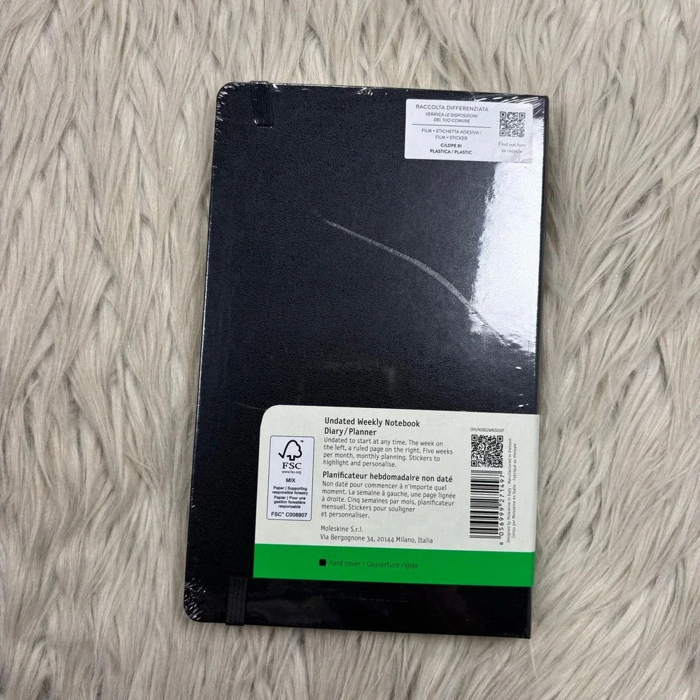 NEW Molskine Undated Weekly Planner Notebook Diary Black
